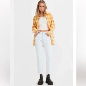 Levi’s 501 Original Cropped Jean in Light Indigo